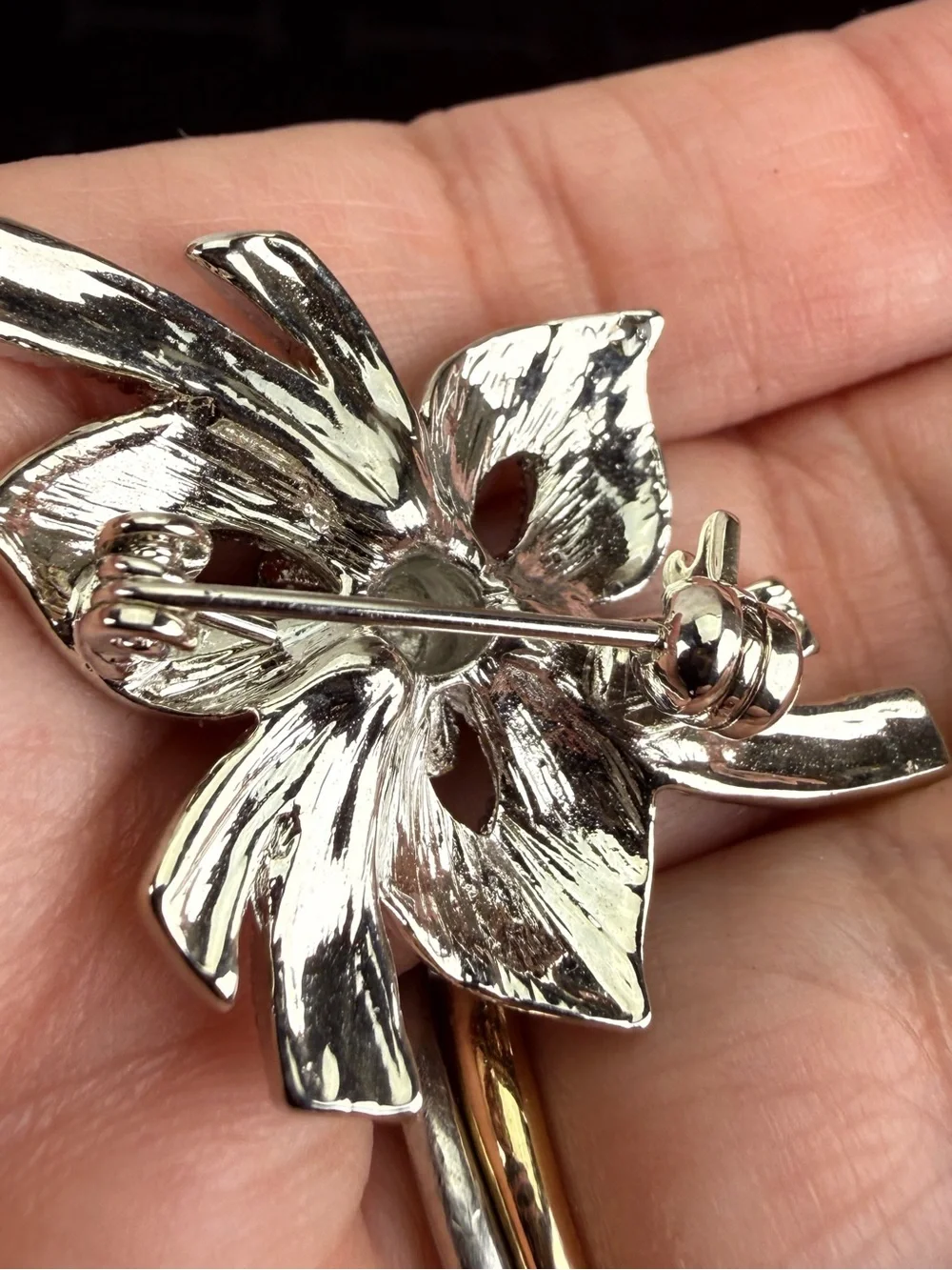 Vintage Silver Tone Bow Ribbon Brooch Clear Faceted Sparkle Statement Pin